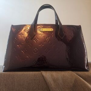 Louis Vuitton Amarante Monogram Vernis Wilshire PM Handbag